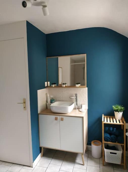 La Lillebonnaise Meuble Au Coeur De Lillebonne Villa Buitenkant foto